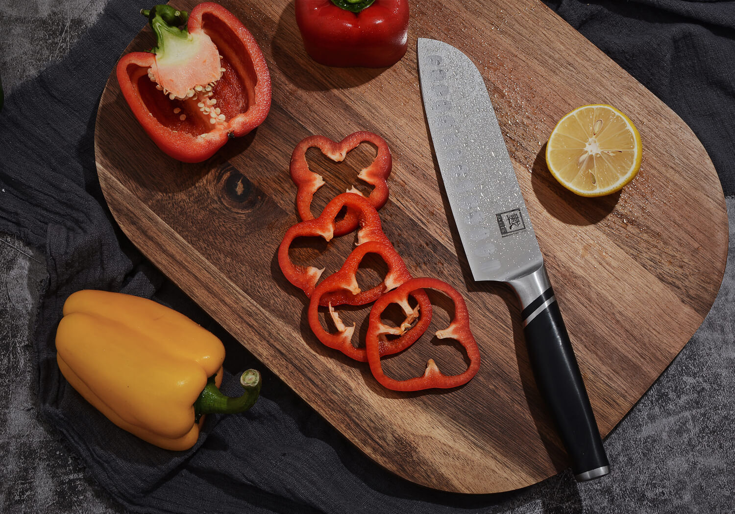 Zayiko NAMI Serie Santokumesser 17,00 cm Klinge | Deutscher Edelstahl | Ergonomischer ABS Griff von Zayiko
